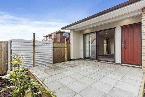 Photo of property in 41 Kingdale Road, Henderson, Auckland, 0610