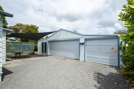 Photo of property in 14 Wellwood Terrace, Te Awanga, 4102