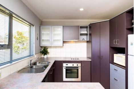 Photo of property in Parkvale Estate, 1232/10 Howard Street, Parkvale, Hastings, 4122