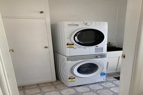 Photo of property in 1/66 Division Street, Riccarton, Christchurch, 8041