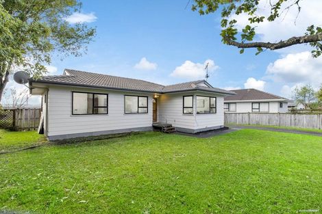 Photo of property in 27 Barbados Drive, Unsworth Heights, Auckland, 0632