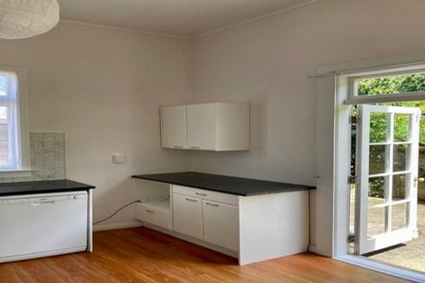 Photo of property in 26 Childers Terrace, Kilbirnie, Wellington, 6022