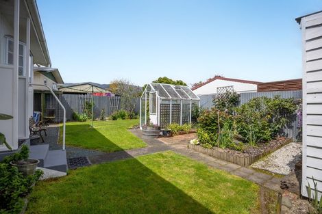 Photo of property in 1/22 Kipling Crescent, Stoke, Nelson, 7011