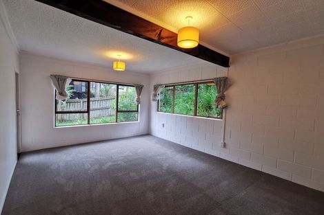 Photo of property in 23 Heaton Grove, Chatswood, Auckland, 0626