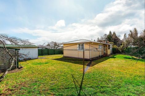 Photo of property in 10 Tamakui Grove, Turangi, 3334