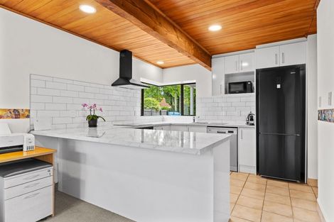 Photo of property in 6 Cullahill Street, Harewood, Christchurch, 8051