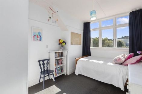 Photo of property in 16 Lawson Street, Roslyn, Dunedin, 9011