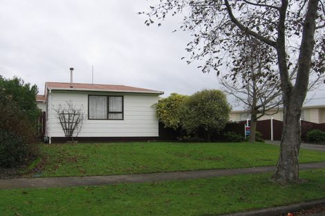 Photo of property in 7 Suzanne Grove, Kelvin Grove, Palmerston North, 4414