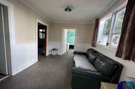 Photo of property in 196 Main Road South, Levin, 5510