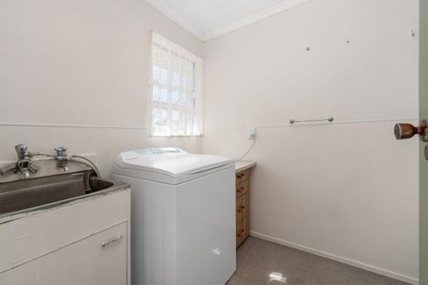 Photo of property in 11 Chippendale Crescent, Highbury, Palmerston North, 4412