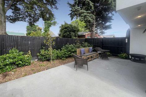 Photo of property in 6/12 New Brighton Road, Shirley, Christchurch, 8061