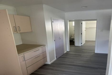 Photo of property in 20 Chilcott Road, Henderson, Auckland, 0612