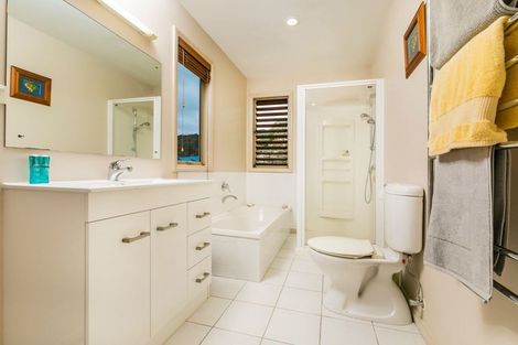 Photo of property in 34a Waiwera Road, Waiwera, Orewa, 0994