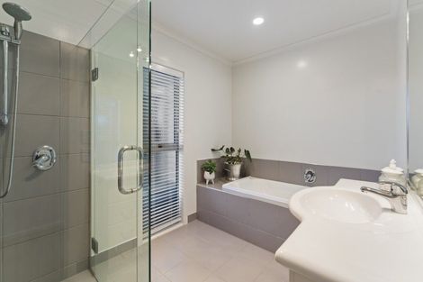 Photo of property in 11 The Circle, Nukuhau, Taupo, 3330