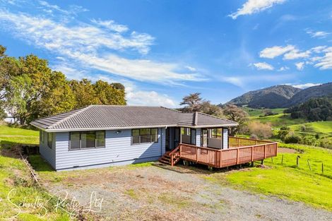 Photo of property in 260 Mountain Road, Maungaturoto, 0587