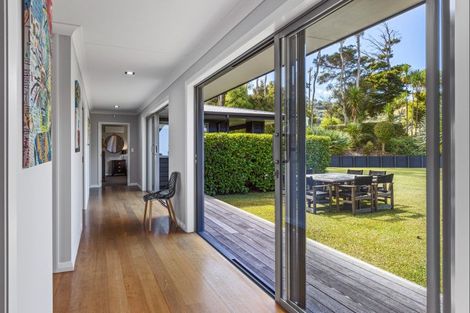 Photo of property in 875 Hibiscus Coast Highway, Waiwera, Orewa, 0994