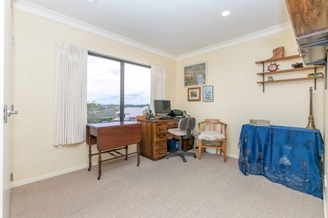 Photo of property in 24 Highgrove Drive, Grandview Heights, Hamilton, 3200