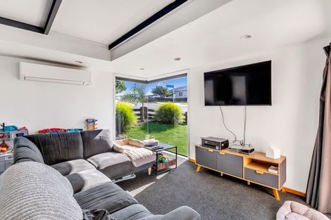 Photo of property in 44 Park Lane, Waitara, 4320
