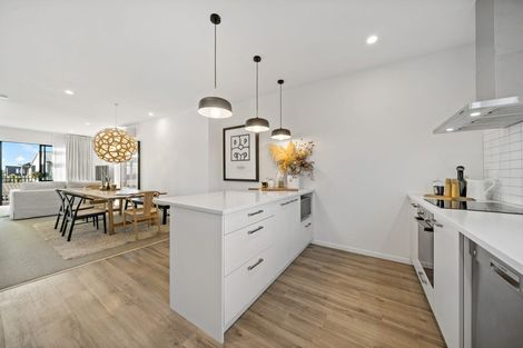 Photo of property in 4 Tahuhu Road, Mount Wellington, Auckland, 1062