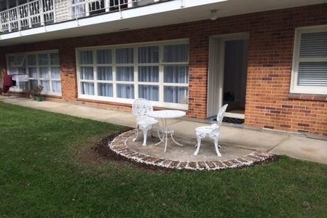 Photo of property in 2/25 Martin Avenue, Remuera, Auckland, 1050