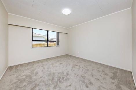 Photo of property in 26 Secretariat Place, Randwick Park, Auckland, 2105