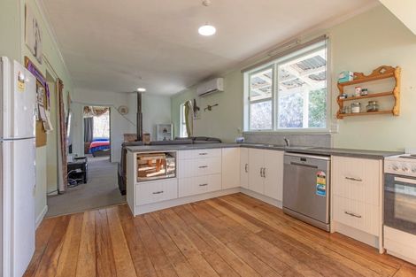 Photo of property in 48 Kenderdine Road, Elsthorpe, Otane, 4277