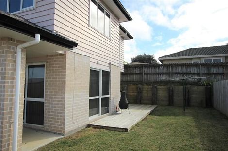 Photo of property in 51 Senator Drive, Manurewa, Auckland, 2105
