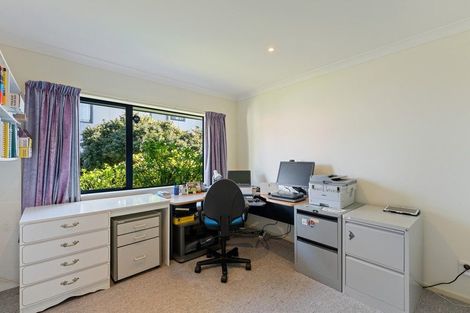 Photo of property in 4 Te Ropata Place, Waikanae Beach, Waikanae, 5036