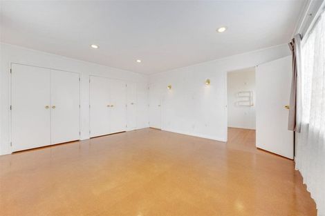 Photo of property in 2/50 Blanes Road, Weymouth, Auckland, 2103