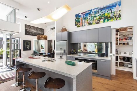Photo of property in 17 Clyde Road, Upper Riccarton, Christchurch, 8041