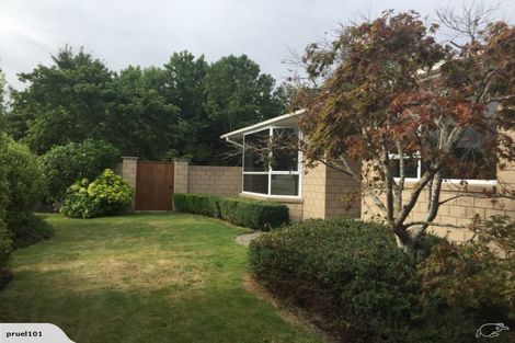 Photo of property in 6 Canberra Place, Redwood, Christchurch, 8051