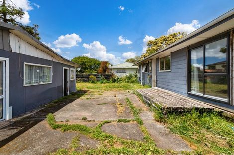 Photo of property in 31 Border Road, Henderson, Auckland, 0612