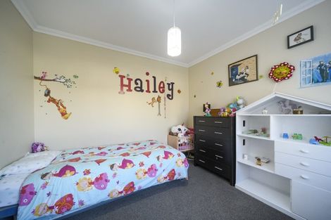 Photo of property in 9 Milton Street, Roslyn, Palmerston North, 4414