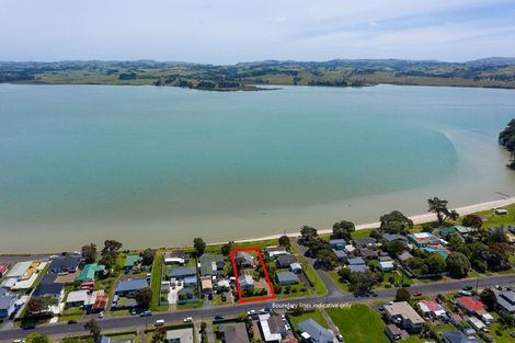 Photo of property in 19 Ronald Avenue, Glenbrook, Waiuku, 2681