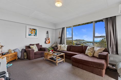 Photo of property in 13 Long Street, Raglan, 3225