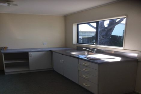 Photo of property in 49 Trimdon Street, Randwick Park, Auckland, 2105