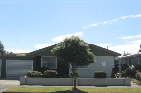 Photo of property in 2/17 Cotswold Avenue, Bishopdale, Christchurch, 8053