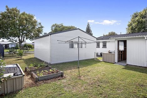 Photo of property in 17 Carlyle Street, Leamington, Cambridge, 3432