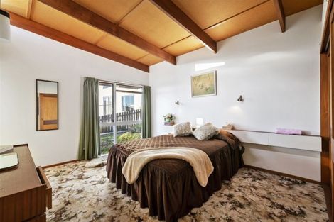 Photo of property in 255 Cannon Hill Crescent, Mount Pleasant, Christchurch, 8081