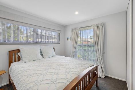 Photo of property in 76 Russley Road, Russley, Christchurch, 8042