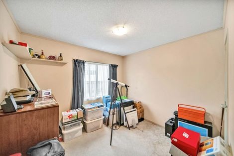 Photo of property in 2 Romilly Court, Papakura, 2110