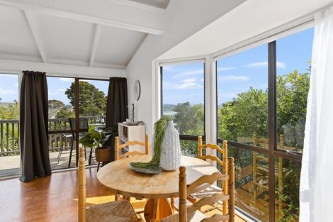 Photo of property in 8 Woodlands Avenue, Snells Beach, 0920