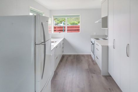 Photo of property in 18c Saint Ronans Avenue, Waterloo, Lower Hutt, 5011