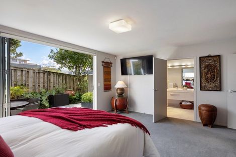 Photo of property in 30 Ngarata Avenue, Mount Maunganui, 3116