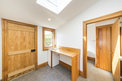 Photo of property in 73a Savage Crescent, West End, Palmerston North, 4412