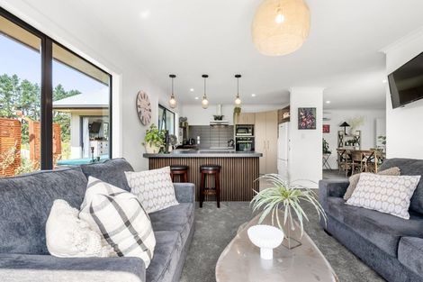 Photo of property in 31c Kakariki Way, Whitemans Valley, Upper Hutt, 5371