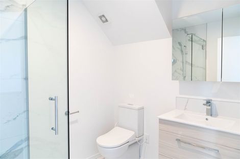 Photo of property in 2/8 Yeovil Road, Te Atatu Peninsula, Auckland, 0610