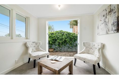 Photo of property in 17 Mount Royal Avenue, Mount Albert, Auckland, 1025