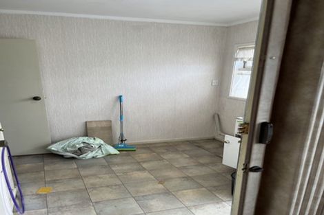 Photo of property in 365 Pakuranga Road, Pakuranga Heights, Auckland, 2010