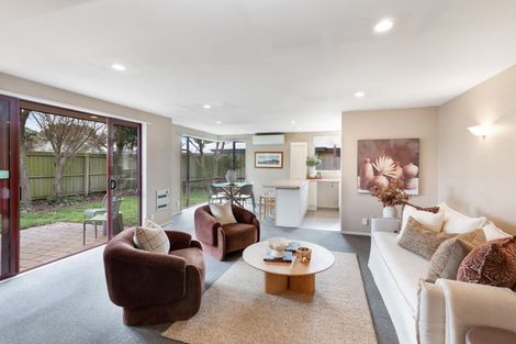 Photo of property in 1/172 Langdons Road, Northcote, Christchurch, 8052